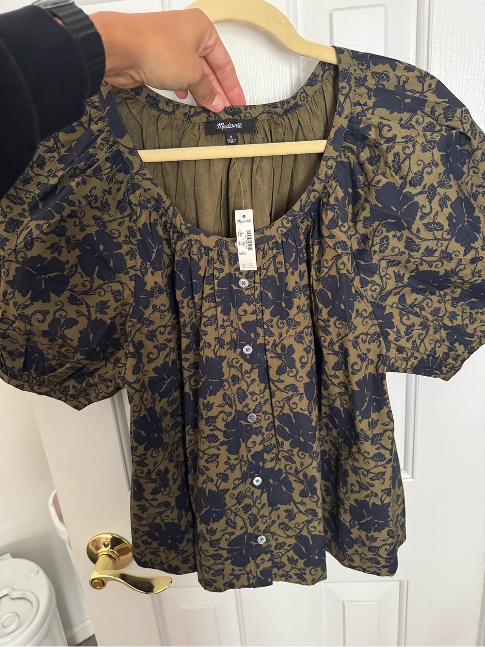 Madewell Olive and Navy Floral Puff-Sleeve Button-Front Top